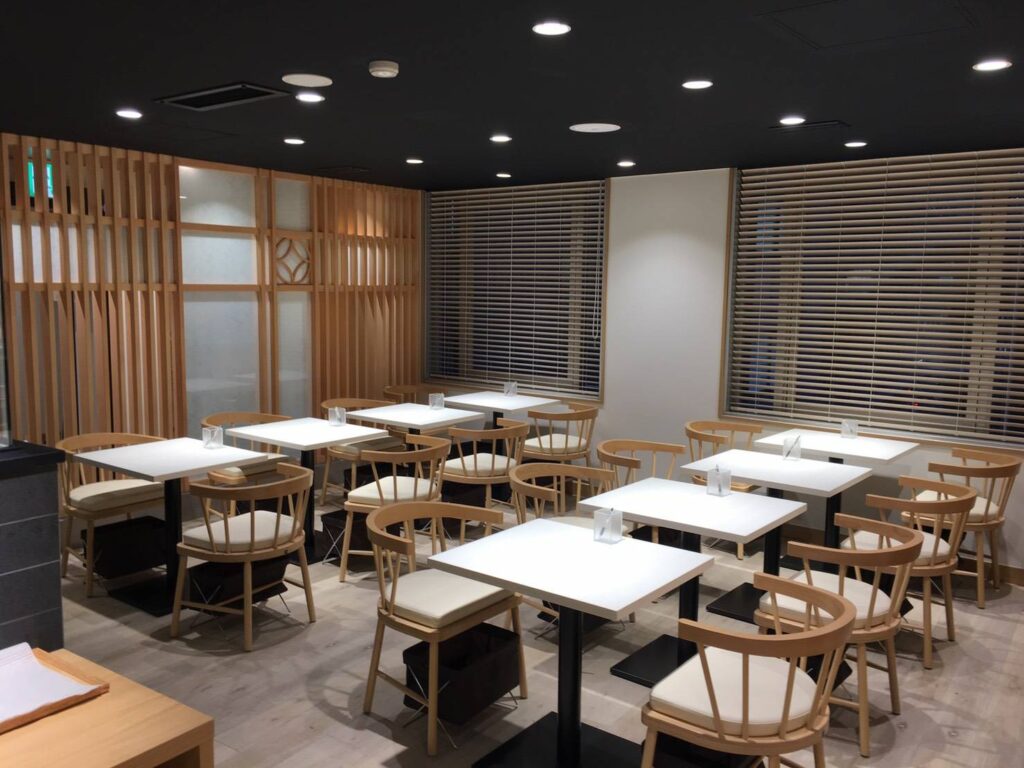 Bakery & Eel Restaurants in Ginza, Tokyo: Hitsumabushi Bincho interior