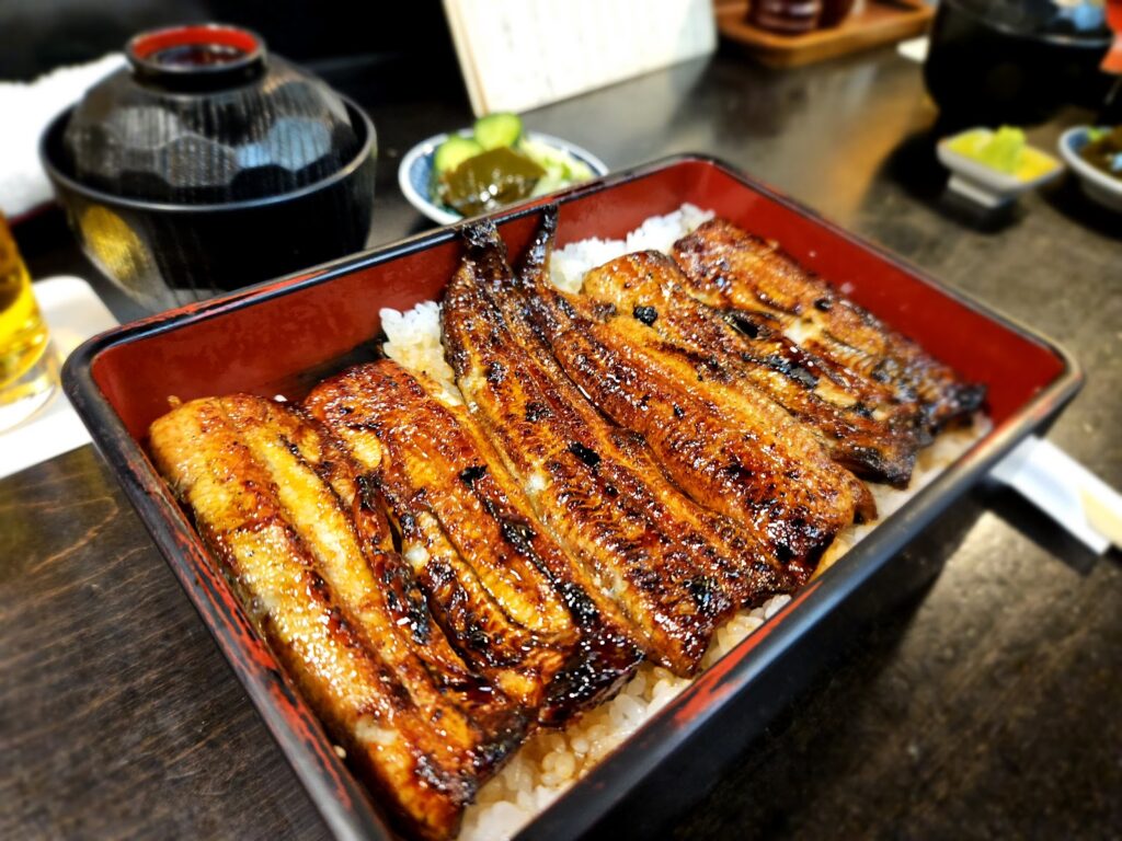 Bakery & Eel Restaurants in Ginza, Tokyo: Hyoutan ya 6choume ten dishes