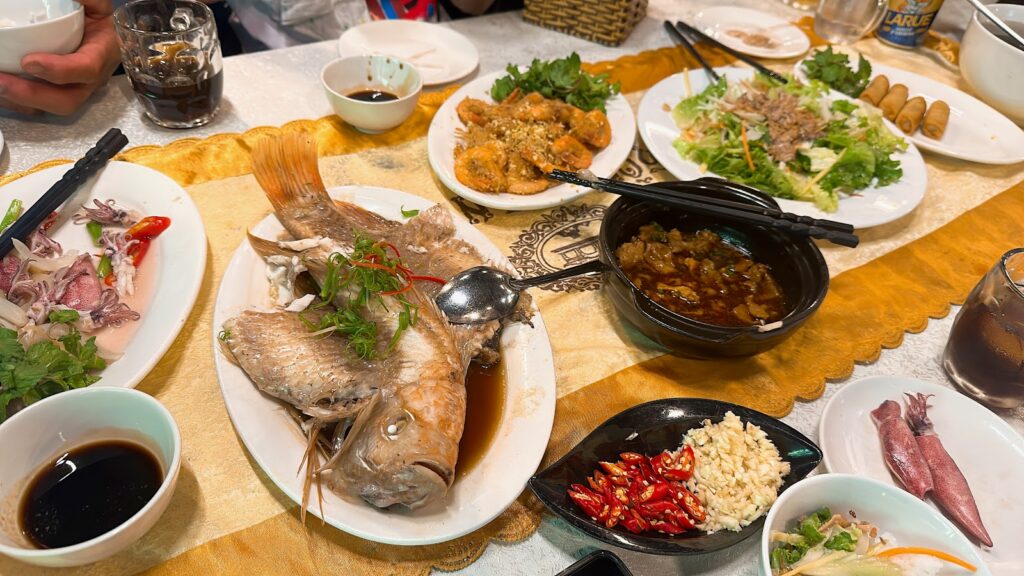 restaurants in Da Nang : Khong Gian Xua dishes