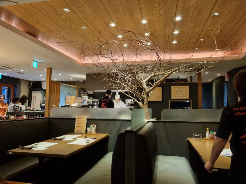 Restaurants in Tokyo: Sato Yosuke interior